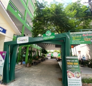 Trung Tâm Tiếng Anh HP English Homestay 36 Acrylic Trong Suốt